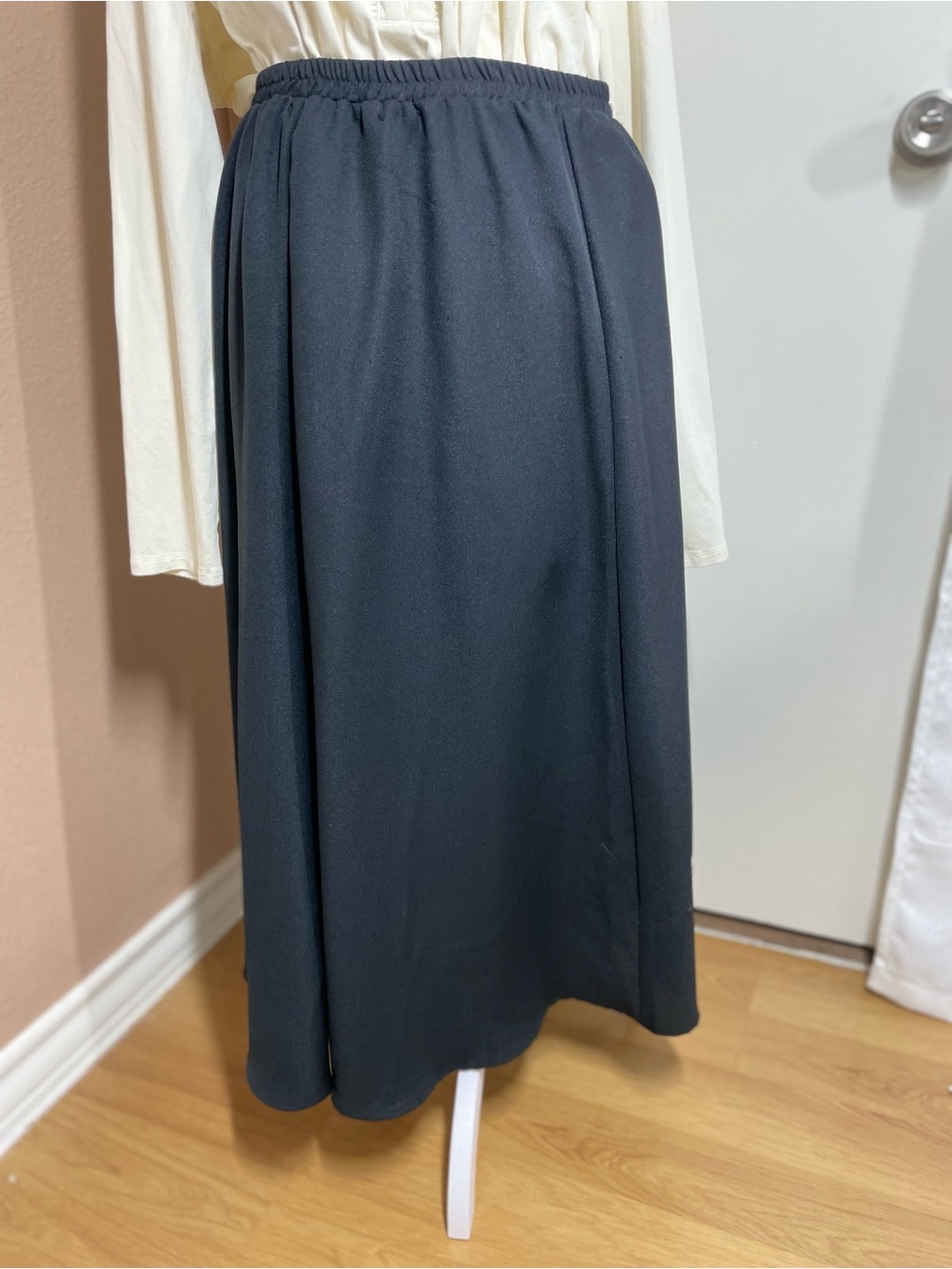 Black Flowy Midi Maxi Skirt Elastic Waist Minimalist Classic Size 14 L XL